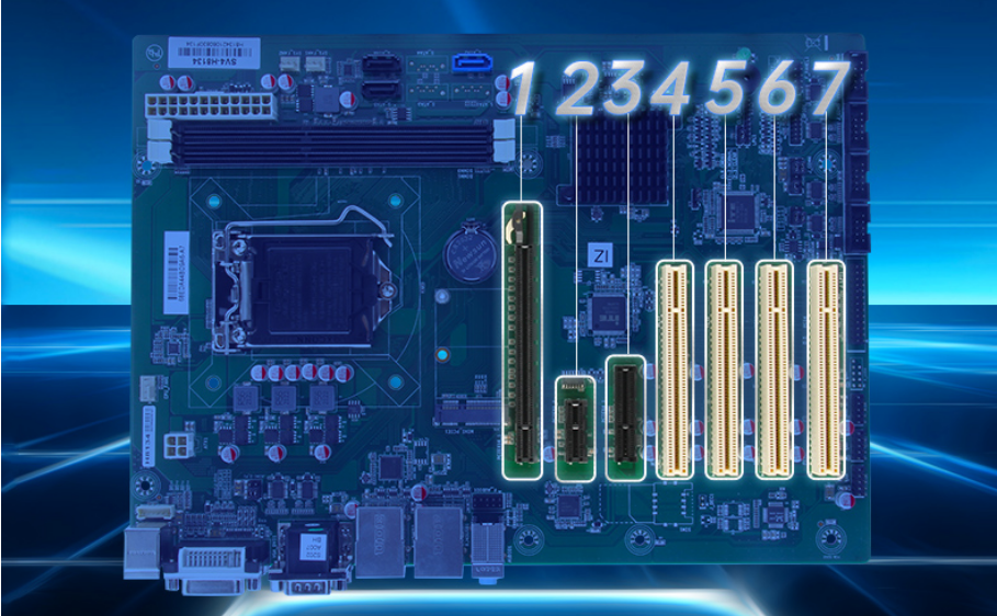 7個擴展槽分別為1個PCIex16插槽，1個PCIex4插槽，1個PCIex1插槽以及4個PCI插槽。